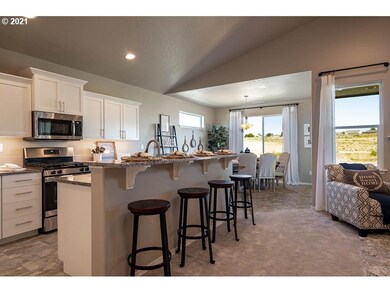 733 S 52nd St, Springfield, OR 97478 - photo 4