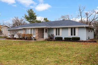 928 Columbia Dr, Janesville, WI 53546 - photo 3