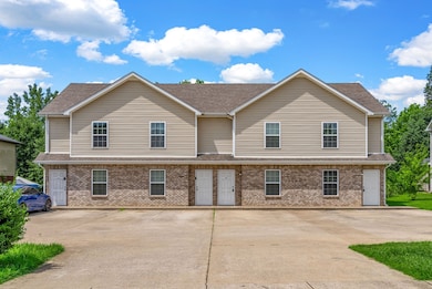 2260 Mccormick Ln unit B, Clarksville, TN 37040 - photo 3