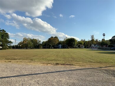210 High St, Eufaula, OK 74432 - photo 4