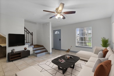 1271 Witte Rd unit 26, Houston, TX 77055 - photo 2