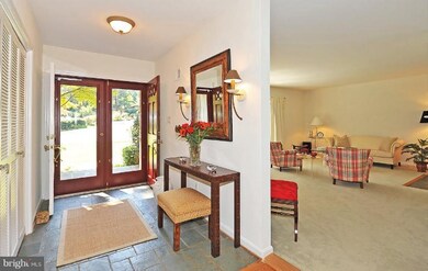 1910 Windmill Ln, Alexandria, VA 22307 - photo 3