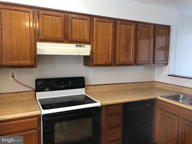 2925 Hickory Leaf Way, Silver Spring, MD 20904 - photo 2