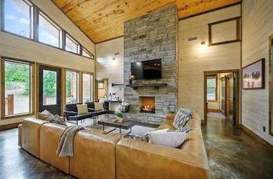 1501 N Lukfata Trail Rd, Broken Bow, OK 74728 - photo 3