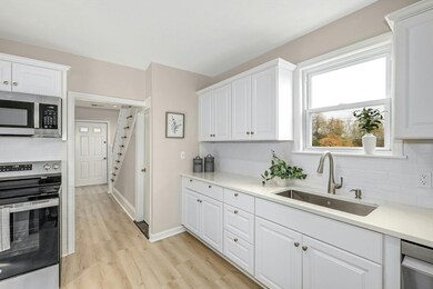 60 Collins St, Worcester, MA 01606 - photo 2