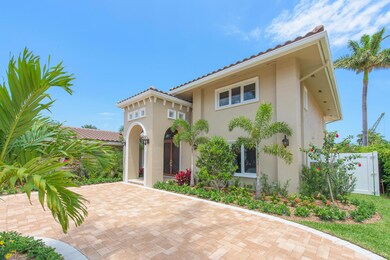 2593 SE 9th St Pompano Beach-large-003-1