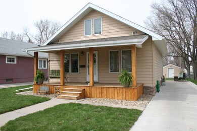 924 E 6th Ave, Mitchell, SD 57301 - photo 2