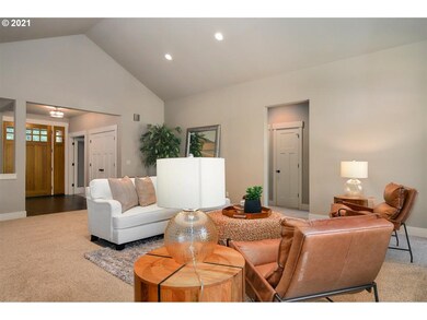 6073 Carman Dr, Lake Oswego, OR 97035 - photo 6