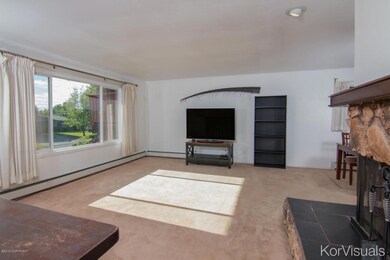 1743 Cara Loop-3