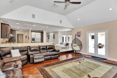 10 Syngle Way, Morganville, NJ 07751 - photo 6