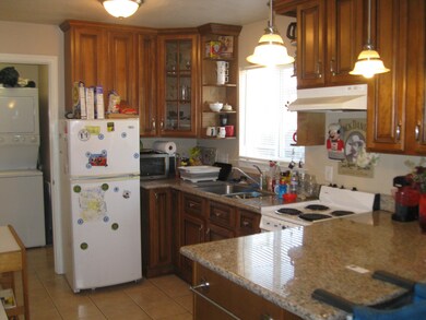 1134 N Court St, Redding, CA 96001 - photo 7