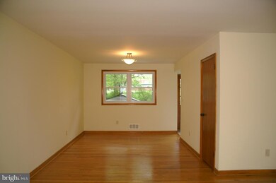 8700 Wendell Ave, Parkville, MD 21234 - photo 5