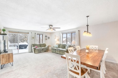 507 11th St SE, Waverly, IA 50677 - photo 3