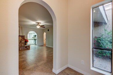 914 N Al Sieber Rd-9