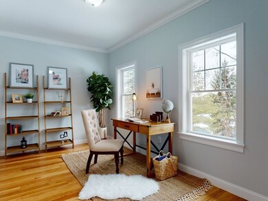 133 Worcester Ln, Waltham, MA 02451 - photo 7