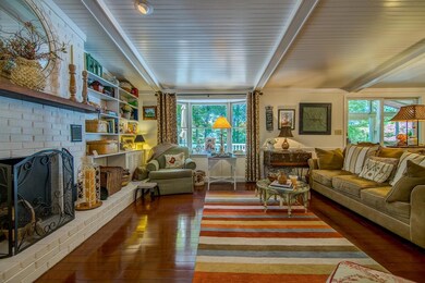 Great Room w/FPRidge Road (9)