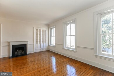 3226 N St NW unit 3, Washington, DC 20007 - photo 2
