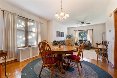 211 Schiller St, Elmhurst, IL 60126 - photo 4