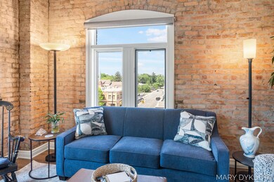 33-web-or-mls-17-w-10th-st-410