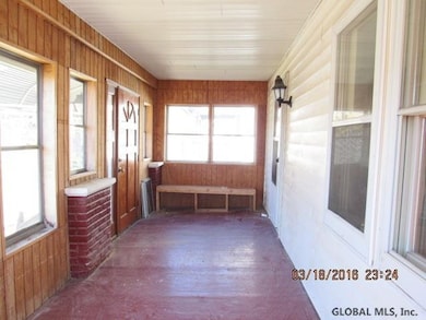 14 Cortland St, Troy, NY 12180 - photo 5