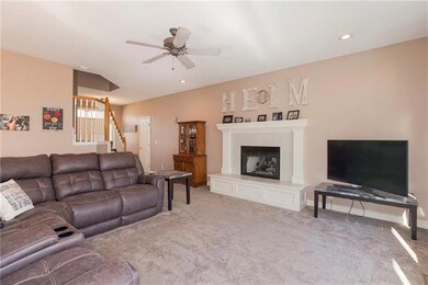 5055 Lakecrest Dr, Shawnee, KS 66218 - photo 5
