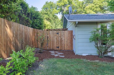 1605 NW Prospect Ave, Grants Pass, OR 97526 - photo 6