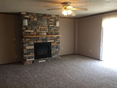 Possible main floor master bedroom.