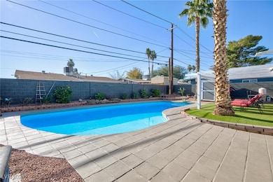 4305 Vegas Valley Dr, Las Vegas, NV 89121 - photo 6