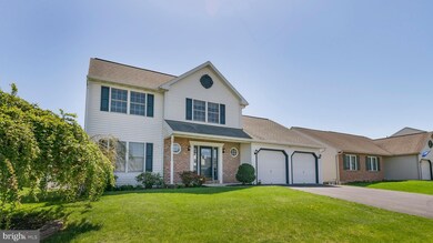 1019 Leanne St, Reading, PA 19605 - photo 2