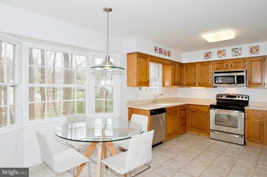 5324 Nightshade Ct, Columbia, MD 21045 - photo 4