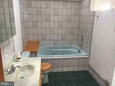 27 Clementon Ave, Clementon, NJ 08021 - photo 6