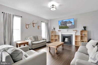 114 Morgan Ct, Greencastle, PA 17225 - photo 2