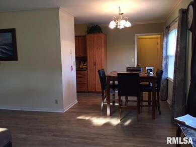 4310 N Hancock Ave, Davenport, IA 52806 - photo 5