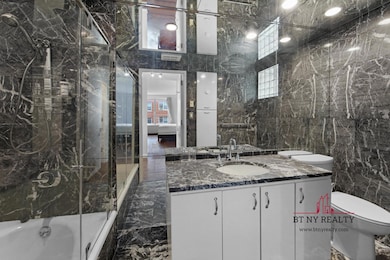 216 E 47th St unit 4A, New York, NY 10017 - photo 7