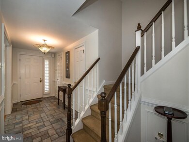 465 Chandlee Dr unit 211, Berwyn, PA 19312 - photo 2