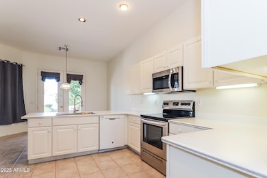 5-photo-Kitchen-51591387-bcf6-43cb-893c-