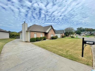 1716 Carlisle Cir, Leeds, AL 35094 - photo 4