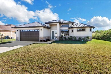 View of front of house featuring a front yard and
