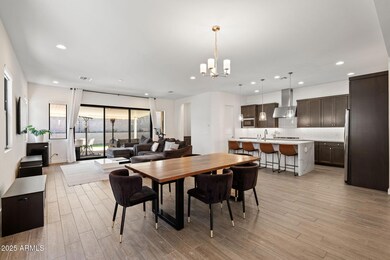 813 E Paseo Way, Phoenix, AZ 85042 - photo 7