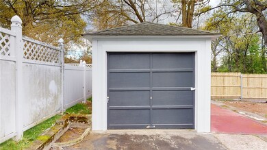 128 Tallman Ave, Cranston, RI 02910 - photo 4