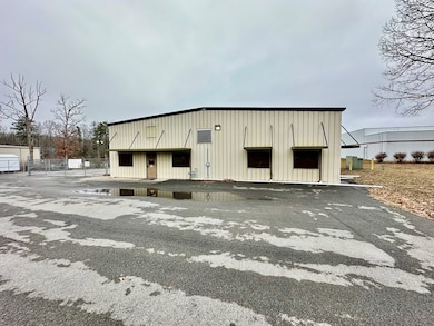 337 Industrial Park Rd, Beaver, WV 25813 - photo 2