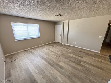 6940 Hopkins Dr unit D, Las Vegas, NV 89156 - photo 6