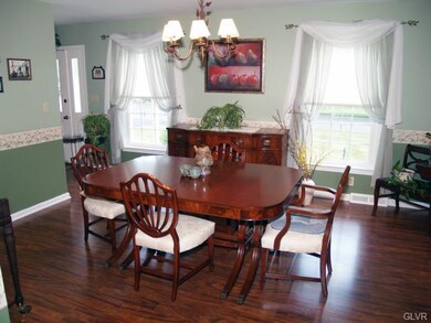 5325 Townsquare Dr, Macungie, PA 18062 - photo 4