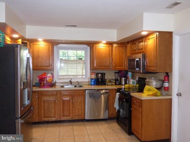 6 Pinetree Ln, Willingboro, NJ 08046 - photo 4