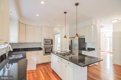 46419 Cedarhurst Dr, Sterling, VA 20165 - photo 5