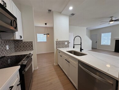 9850 Pagewood Ln unit 909, Houston, TX 77042 - photo 5