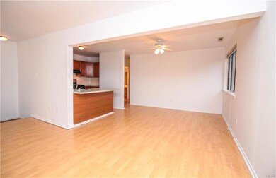 1549 Creekside Rd unit B33, Whitehall, PA 18052 - photo 6