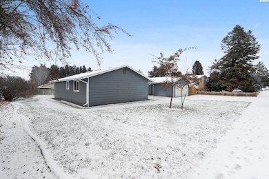 3906 W 15th Ave, Kennewick, WA 99338 - photo 4