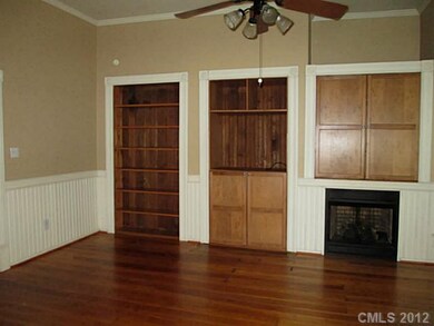 105 N Oakwood Dr, Statesville, NC 28677 - photo 5