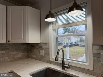 103 Perkasie Ave, Reading, PA 19609 - photo 5